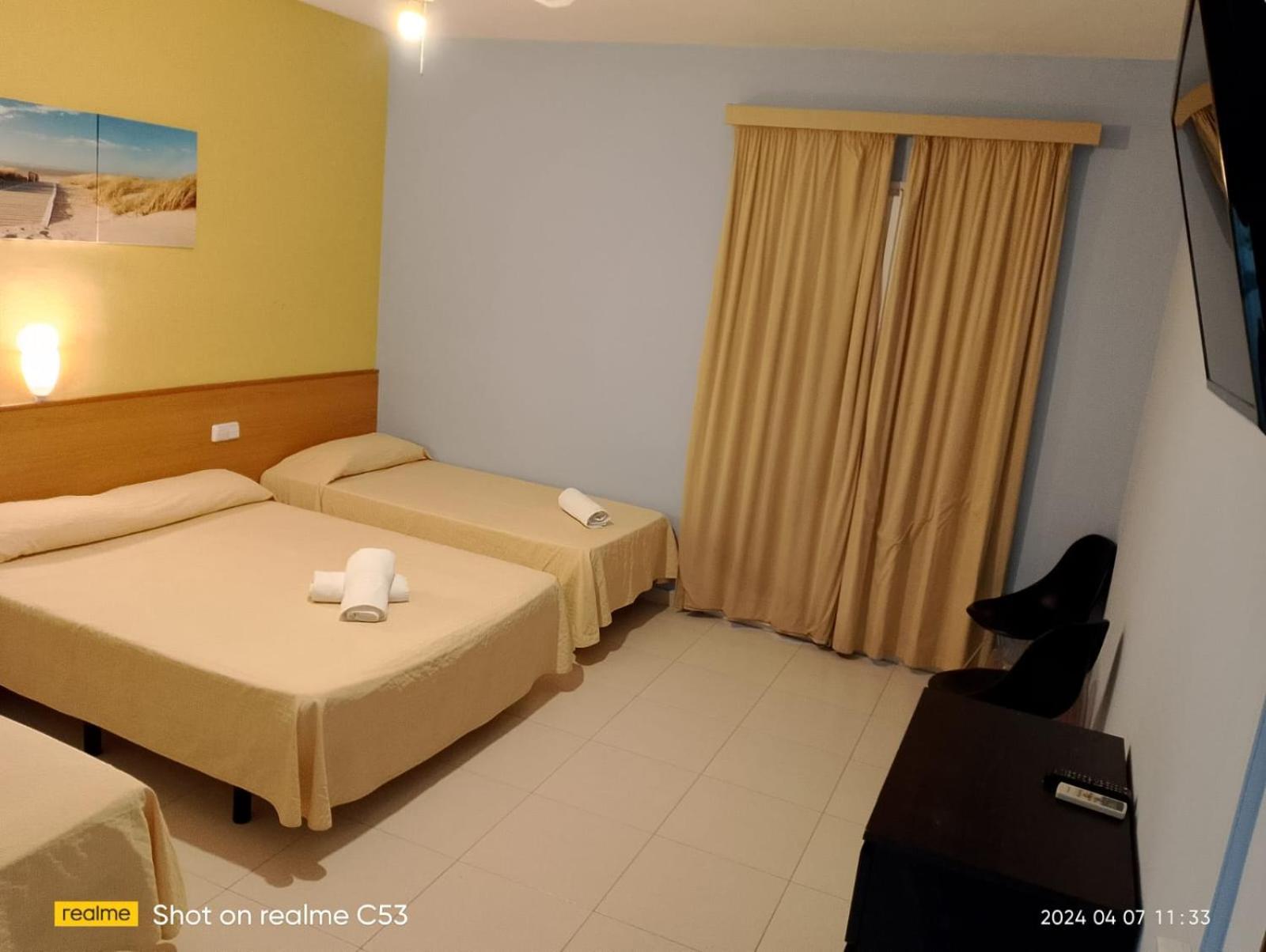 Hotel Sant Jordi Segur de Calafell Εξωτερικό φωτογραφία