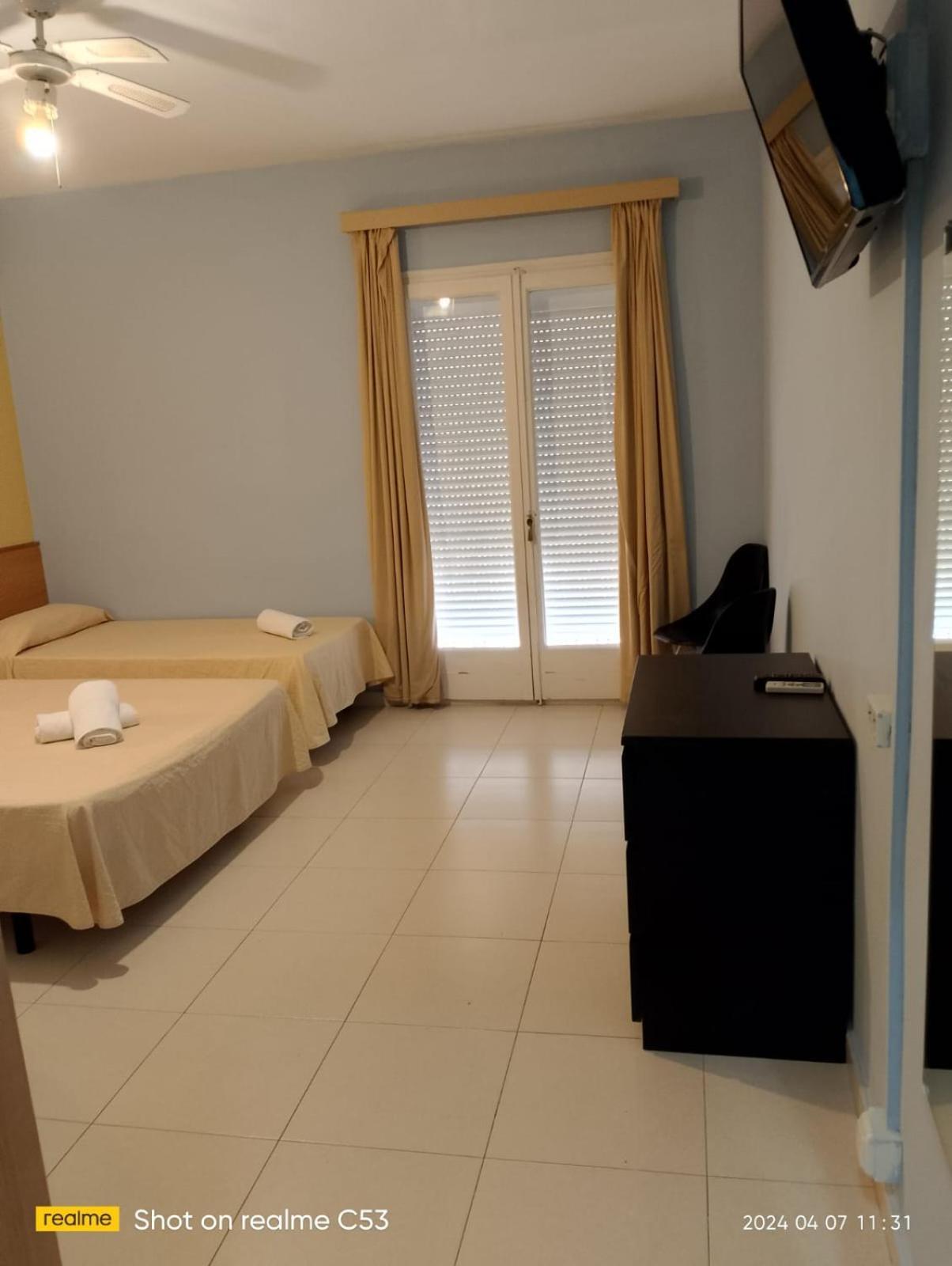 Hotel Sant Jordi Segur de Calafell Εξωτερικό φωτογραφία